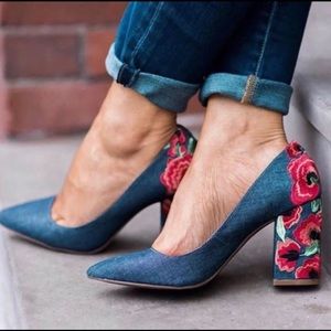 Jessica Simpson Lannah Embroidered Pump, SZ 10